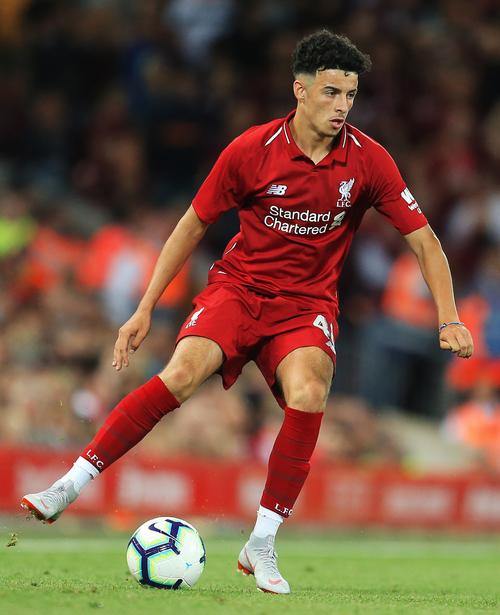 球队展现出色对抗性，唐斯强调身体对抗的重要性（球队对抗能力出众，唐斯称身体对抗至关重要）