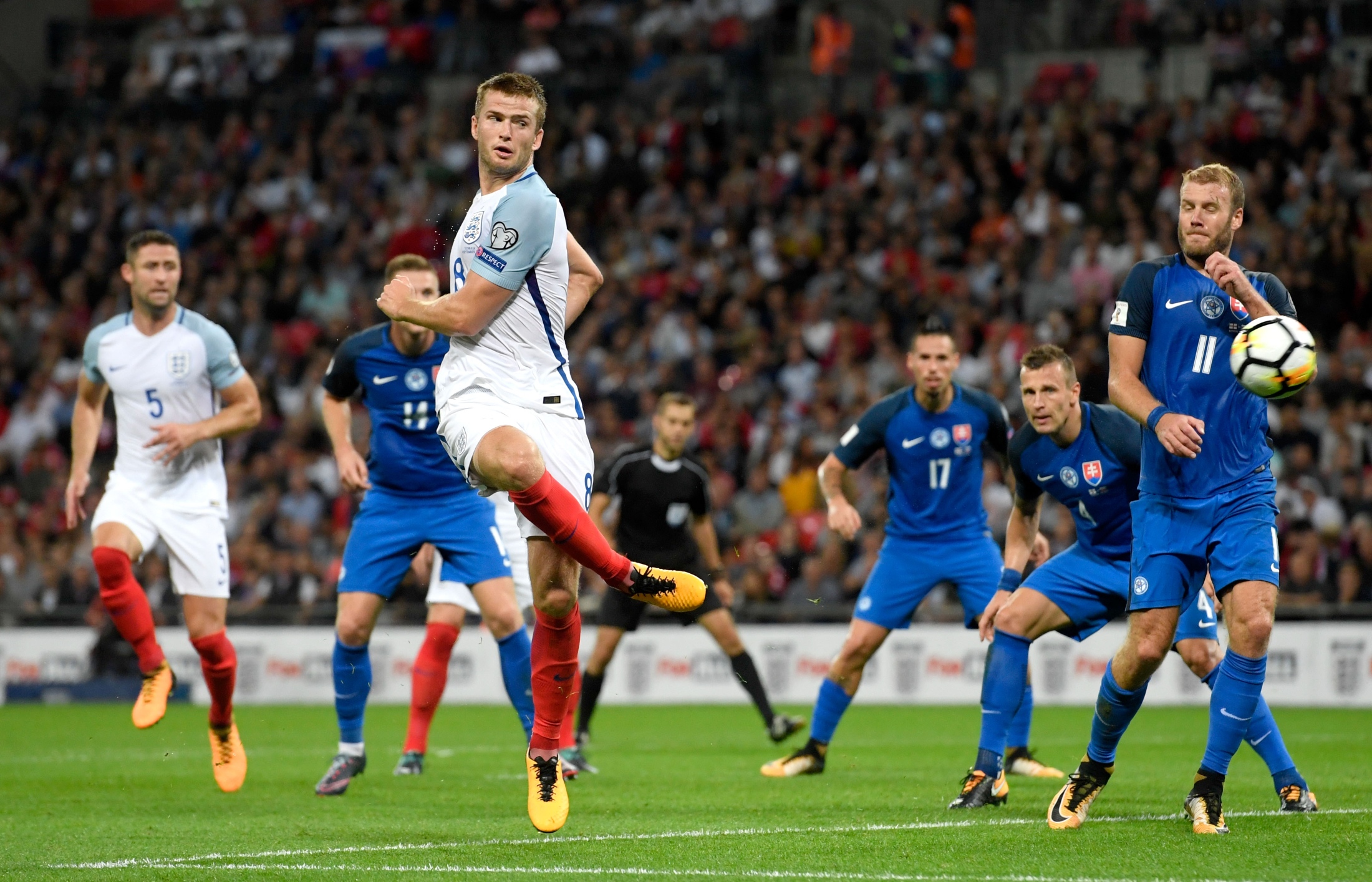 湖人伤情更新：里夫斯、八村塁、艾顿均已恢复训练（湖人伤情最新：里夫斯、八村塁、艾顿均已回归训练）